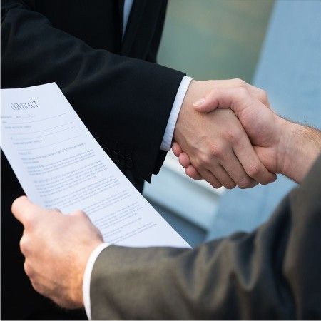 Яркие споры о переквалификации договоров с самозанятыми в трудовые за май 2025 года – май 2026 года